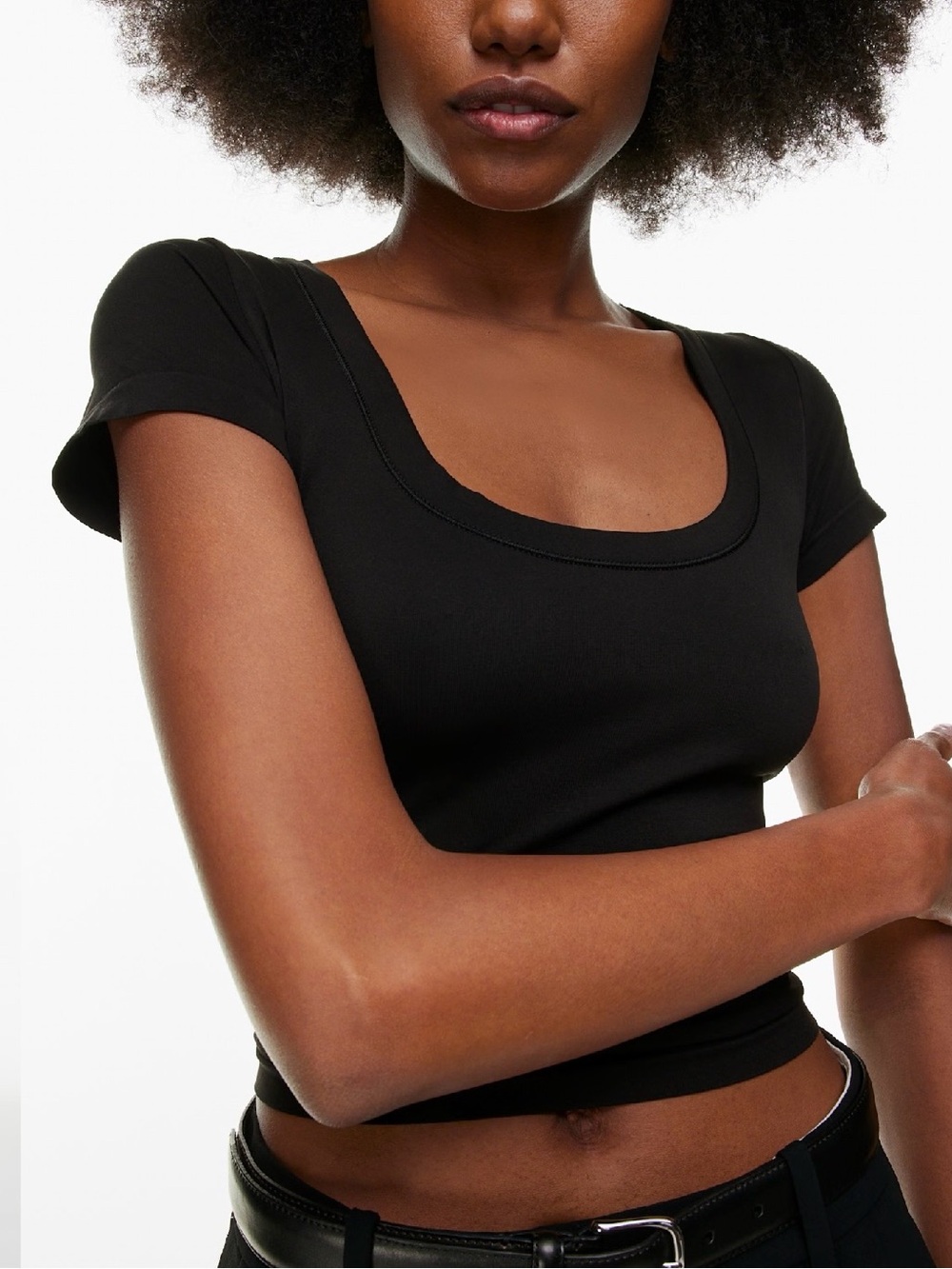 Aritzia Smooth Seamless Willow Scoopneck T-Shirt black & white